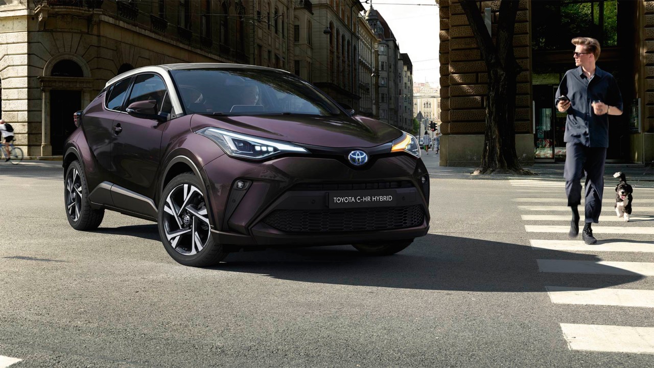 Toyota-c-hr-exterieur-voorkant-paars