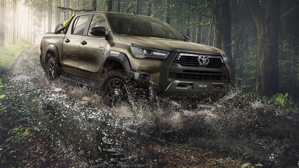 Toyota Hilux offroad
