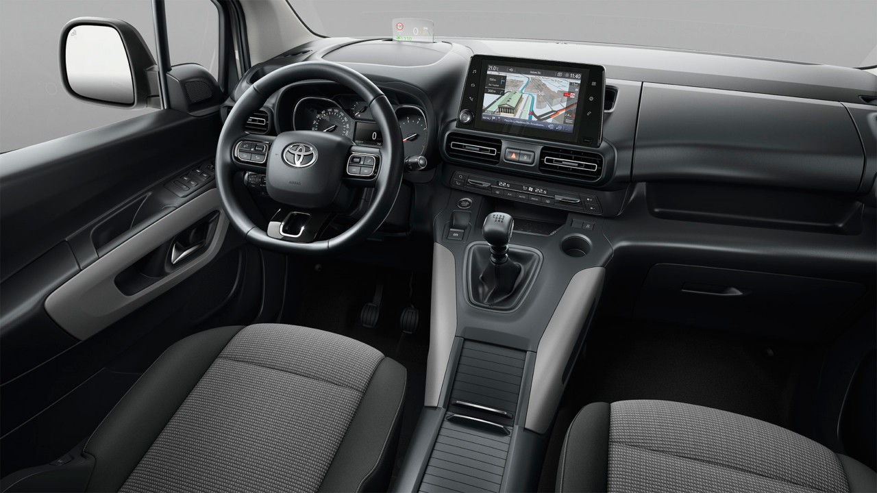 Toyota-proace-city-interieur-dashboard-1