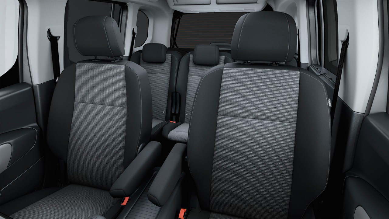 Toyota-proace-city-interieur-stoelen