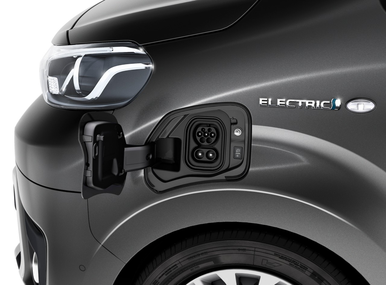 Toyota Proace Verso Electric exterieur oplaadklep