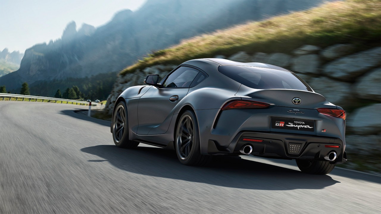 Toyota-supra-exterieur-weg