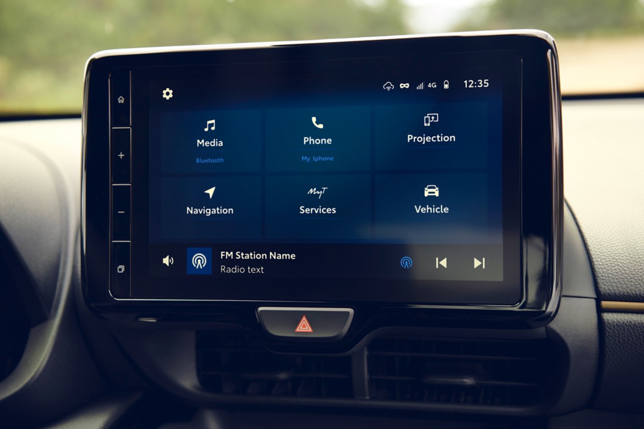 Toyota-Yaris-cross-interieur-navigatie