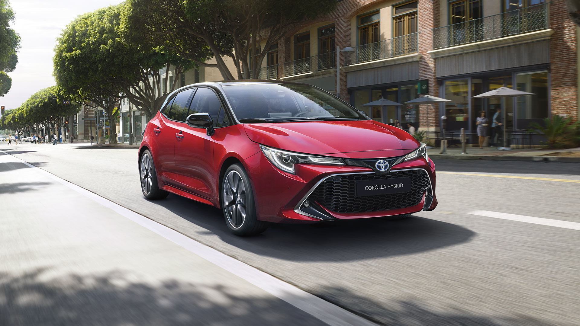 Toyota-corolla-hybrid-rood