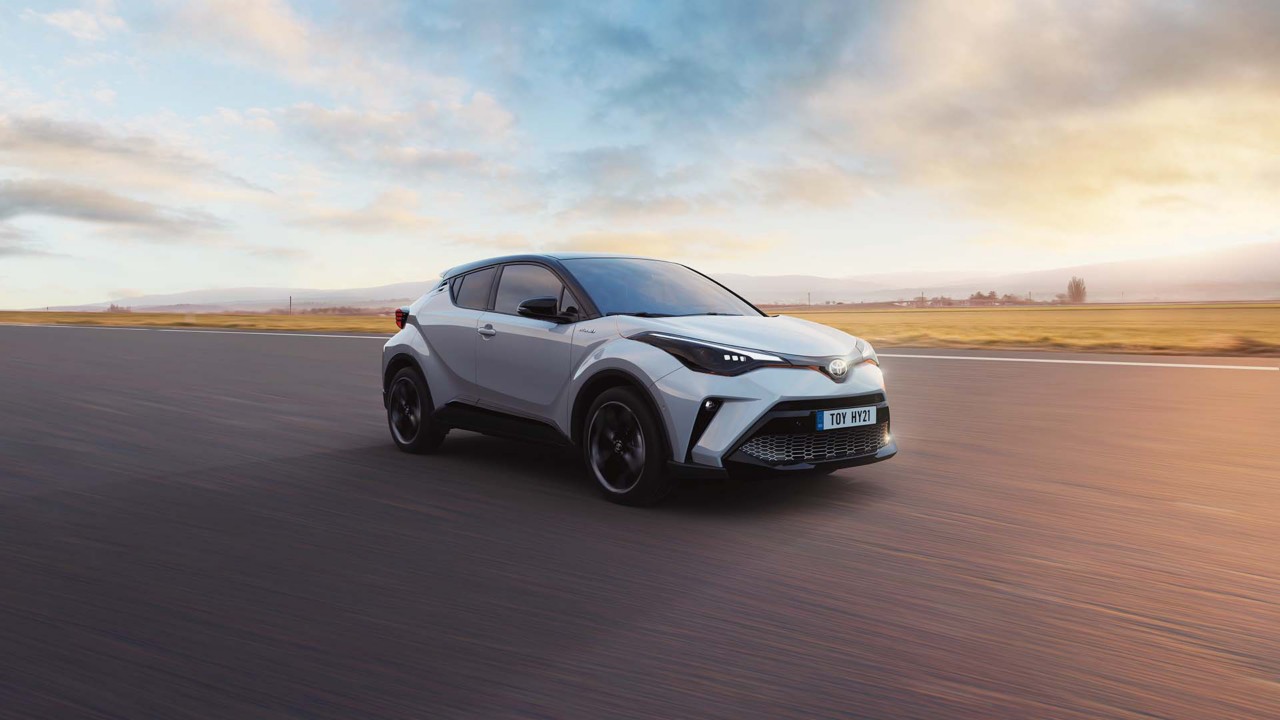 Toyota C-HR, exterieur, rechtsvoor, grijs