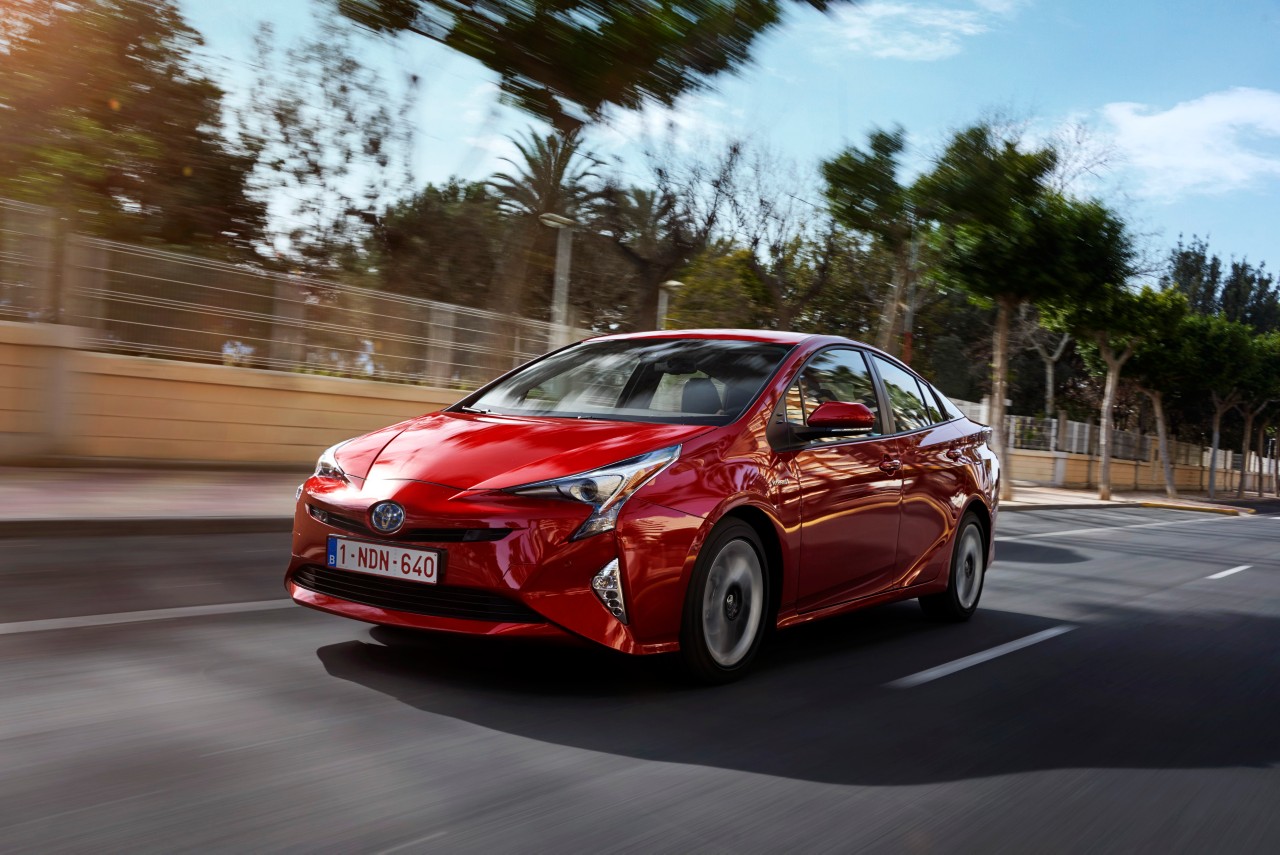 Toyota Prius, exterieur, linksvoor, rood