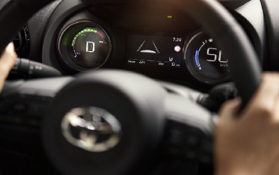 Toyota-dashboard-Toyota-Safety-Sense