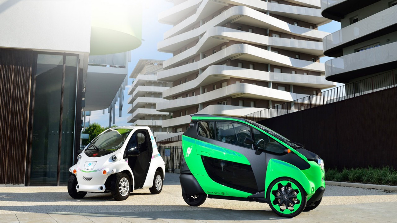 Toyota i-ROAD en COMS, exterieur, groen en wit