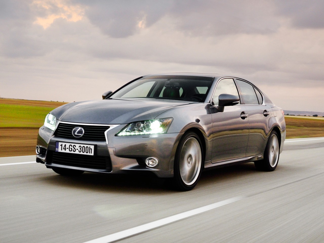 Lexus GS 300h, exterieur, linksvoor, grijs