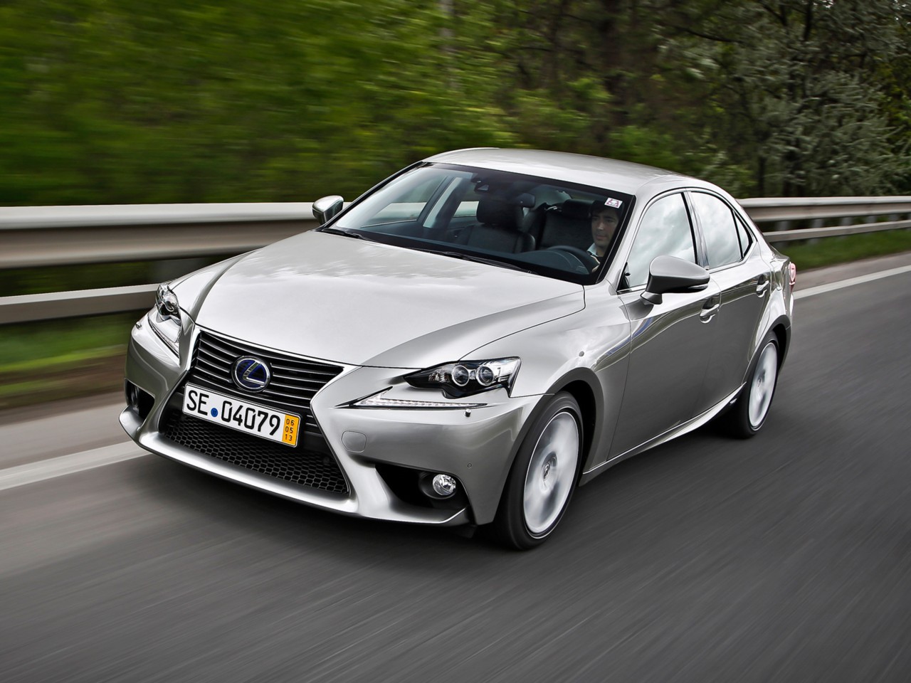 Lexus IS 300h, exterieur, linksvoor, grijs