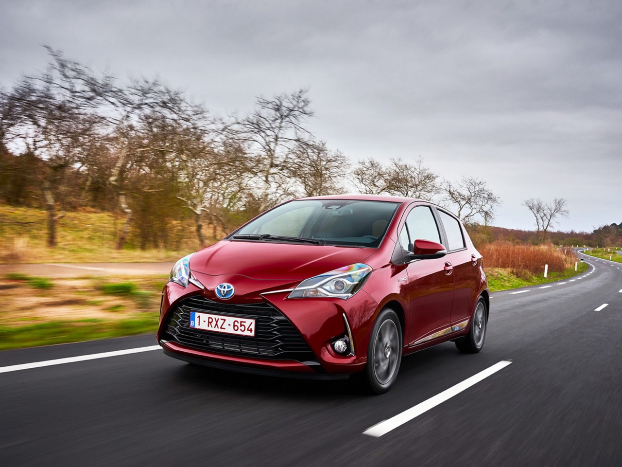 Toyota Yaris, exterieur, linksvoor, rood
