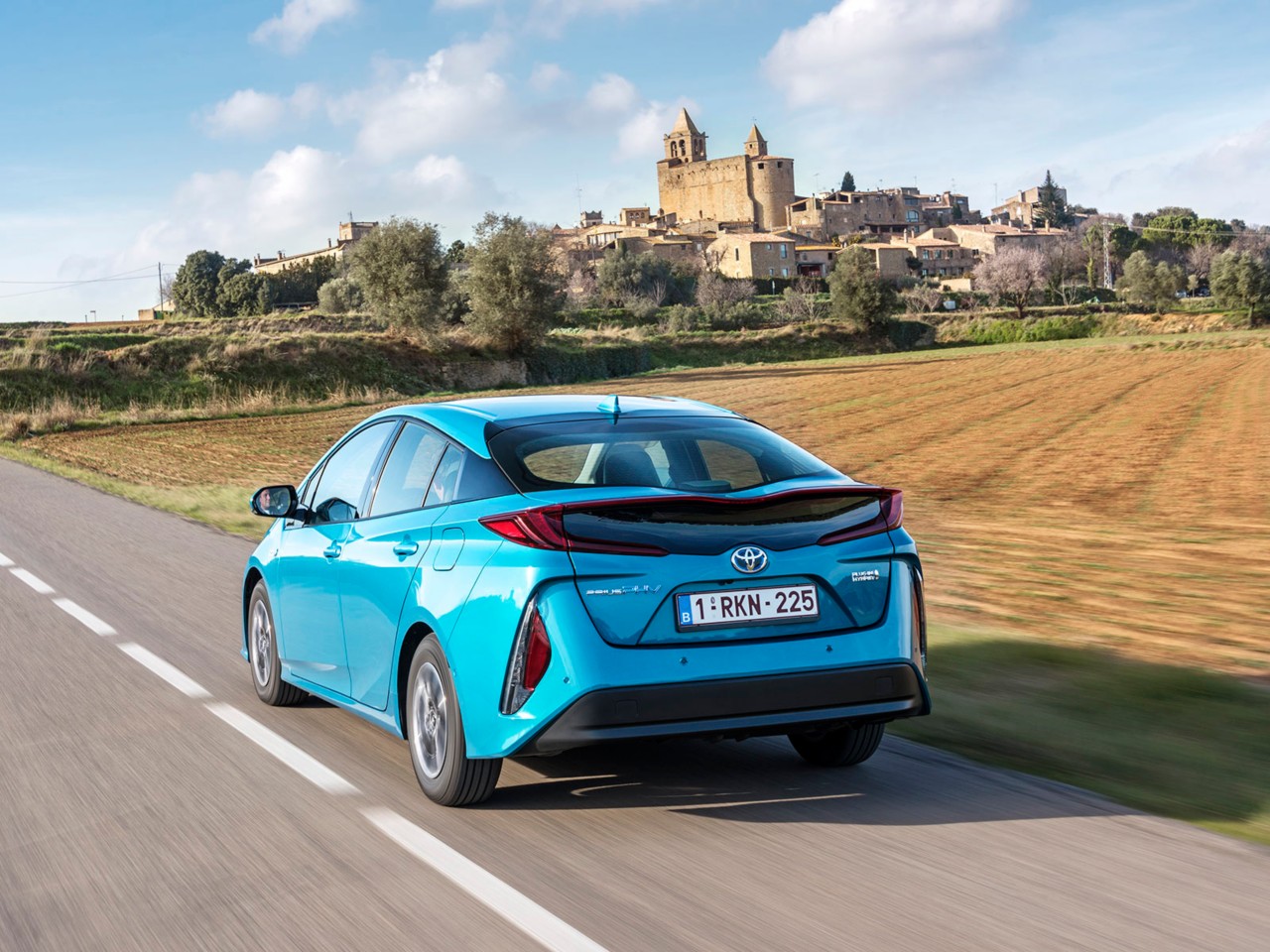 Toyota Plug in Hybrid, exterieur, schuinachter, blauw