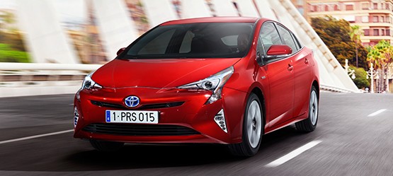 Toyota Prius Hybrid, exterieur, linksvoor, rood
