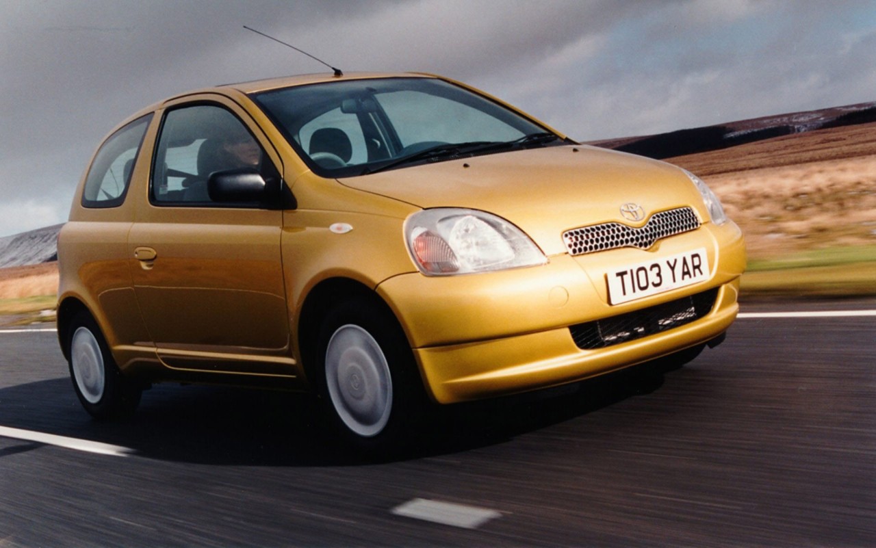 1999, Toyota, Yaris, goudkleurig, rechter, voorzijde