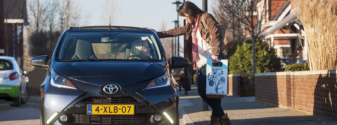 Toyota, pechhulp, geparkeerde, auto