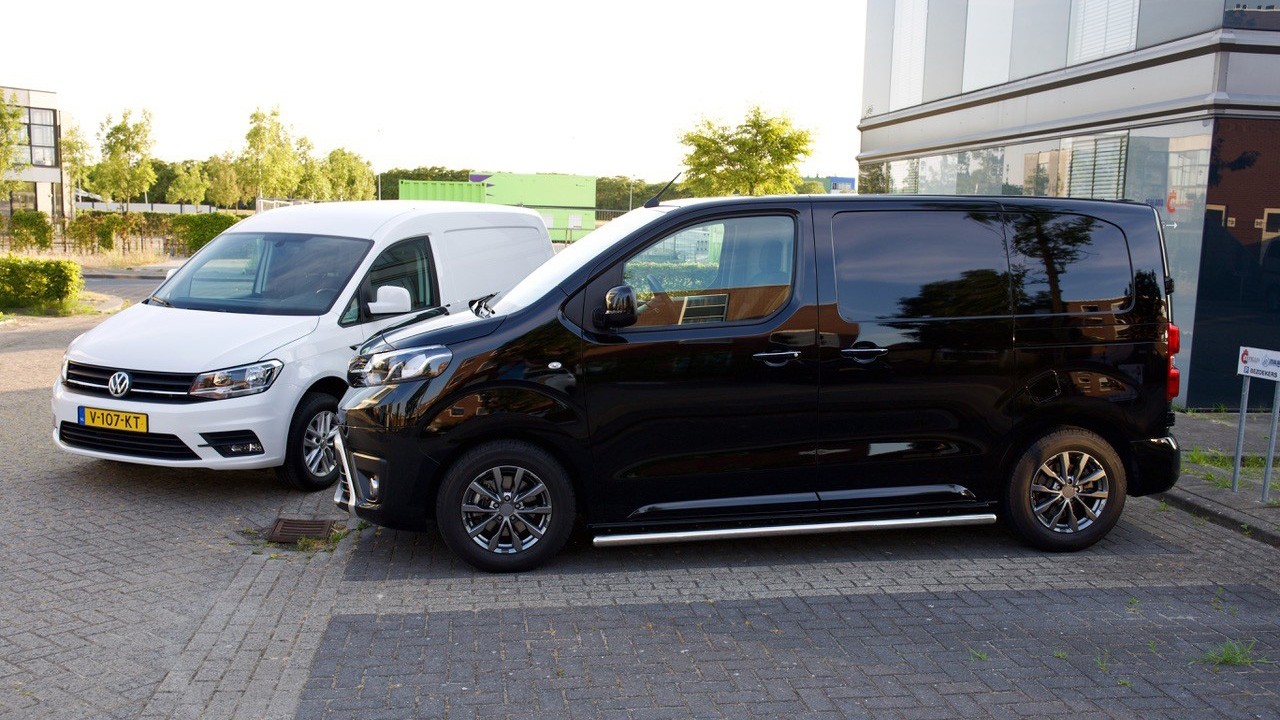 Toyota, exterieur, Proace, vs, vw, caddy, zijaanzicht