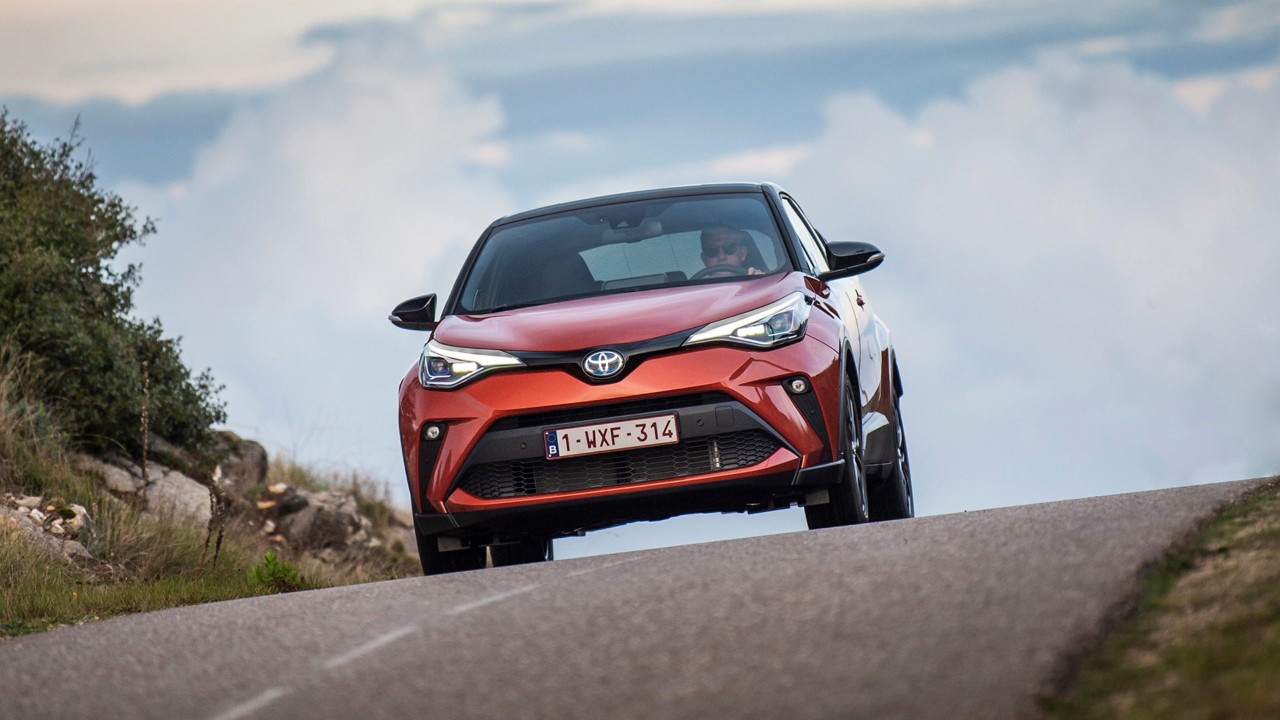 Toyota, C-HR, exterieur, voorkant, rijdend