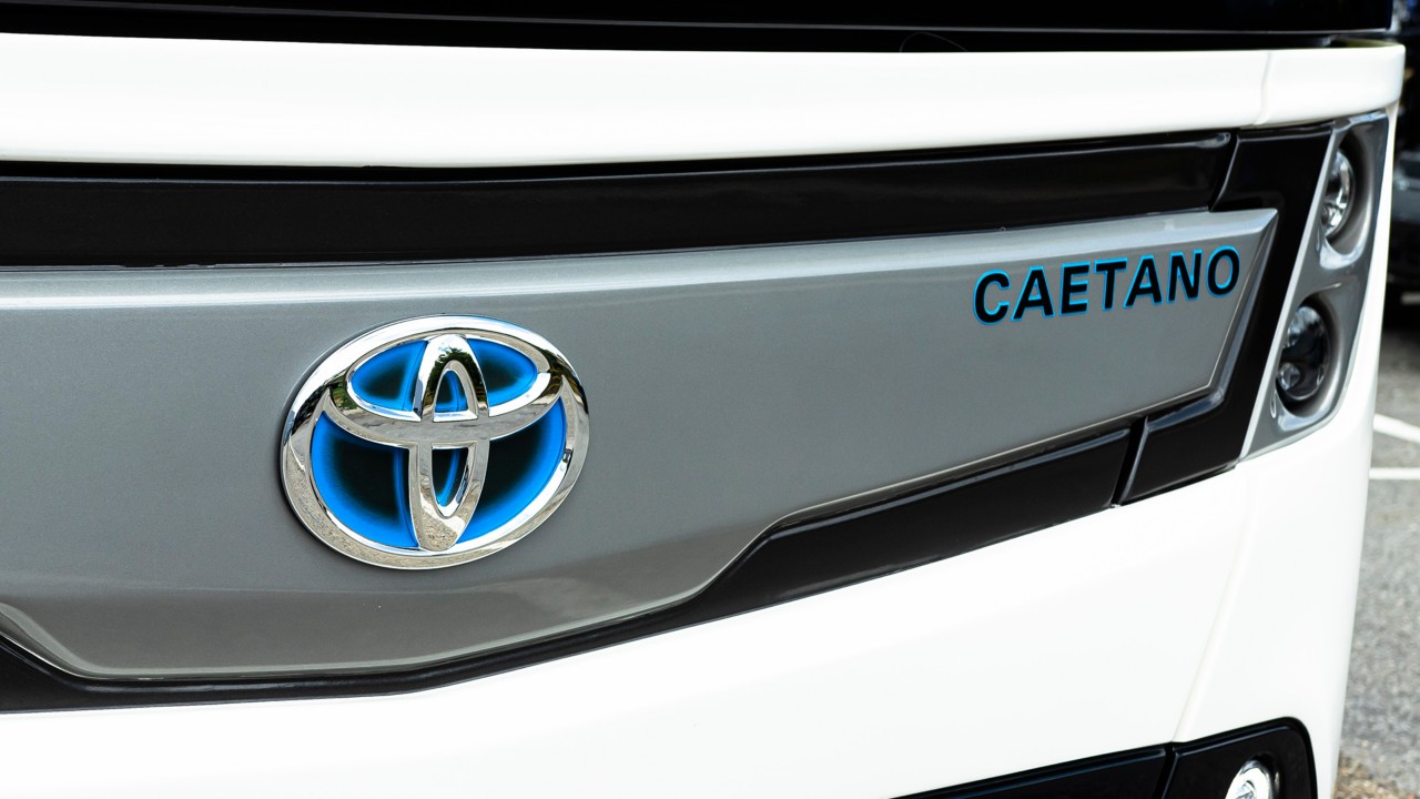 Toyota, Caetano bussen, exterieur, logo