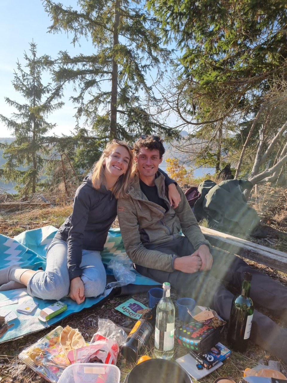 Toyota, duurzaam reizen met Bart en Annelouc, picknick