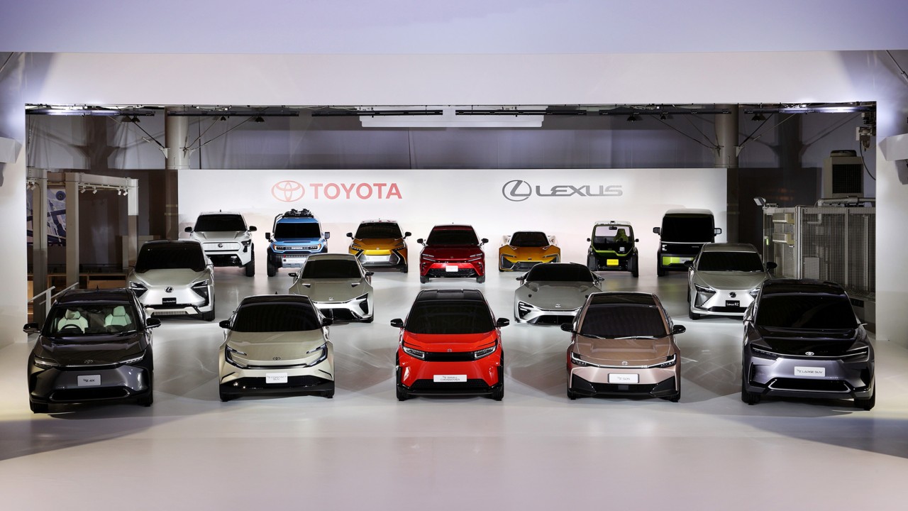 Toyota, exterieur, EV, modellen, range, schuinboven
