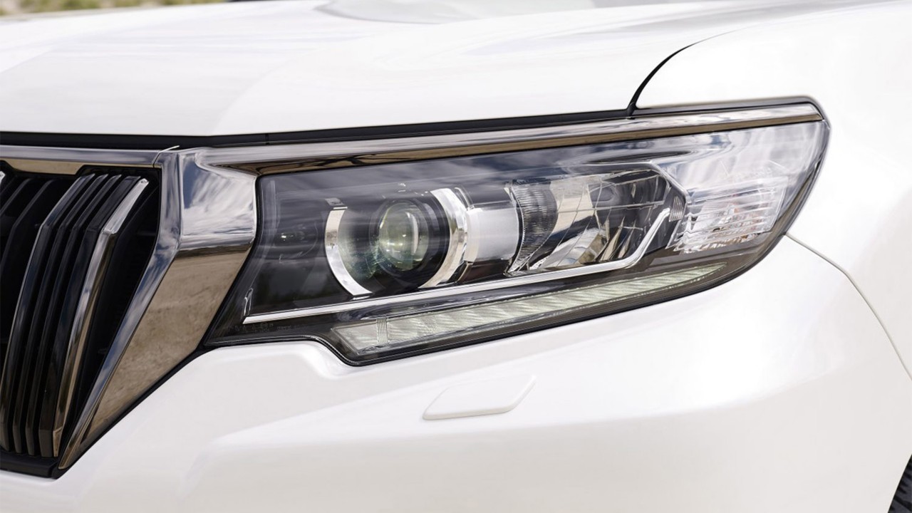 Toyota-Land-Cruiser-exterieur-koplamp