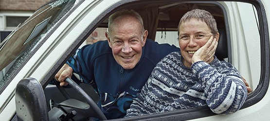 Toyota, Pieter en Nellie achter het stuur