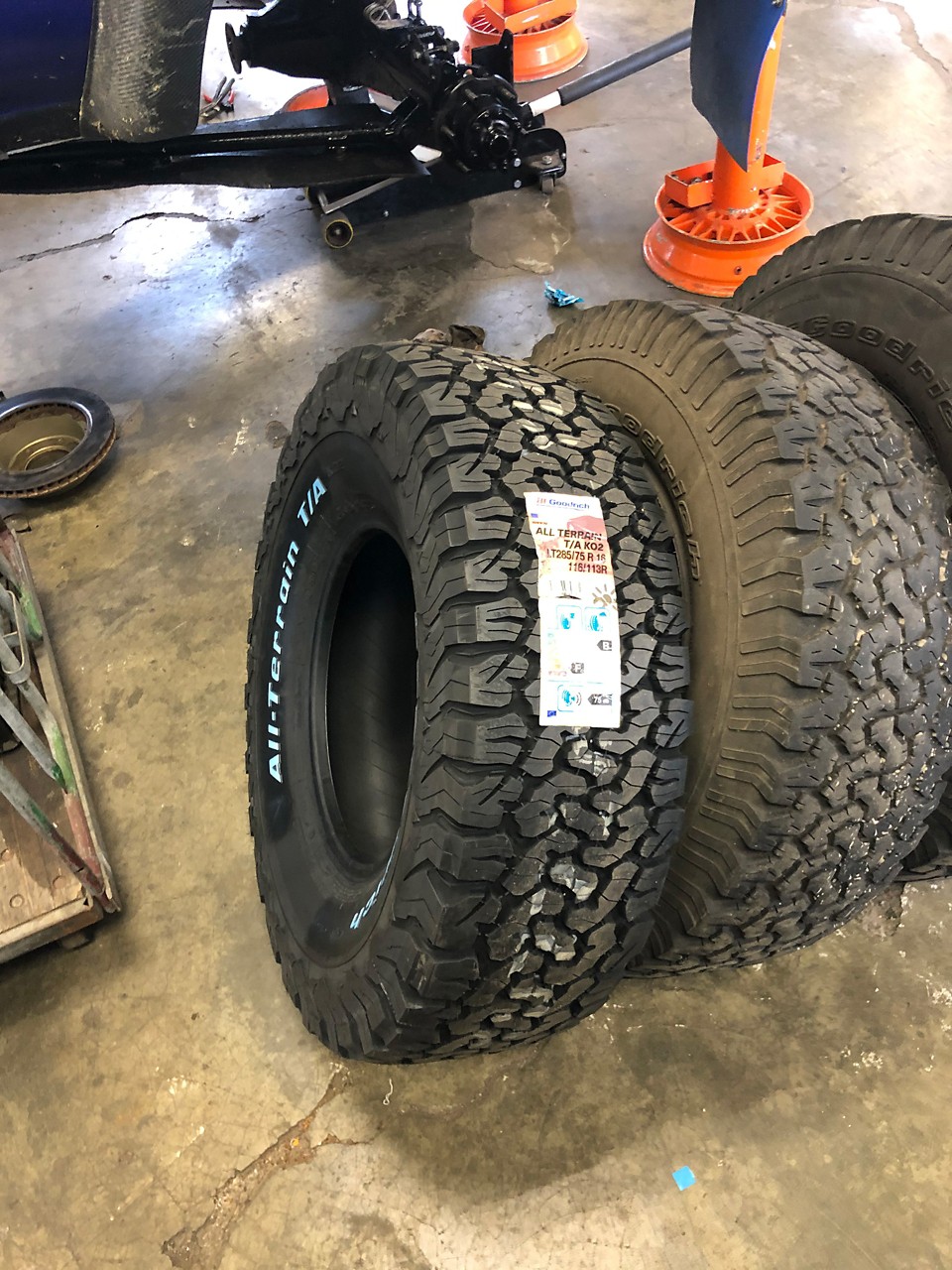 Toyota Land Cruiser, Ted, garage, all terrain, banden