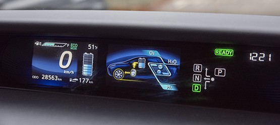 Toyota Mirai, interieur, dashboard, display