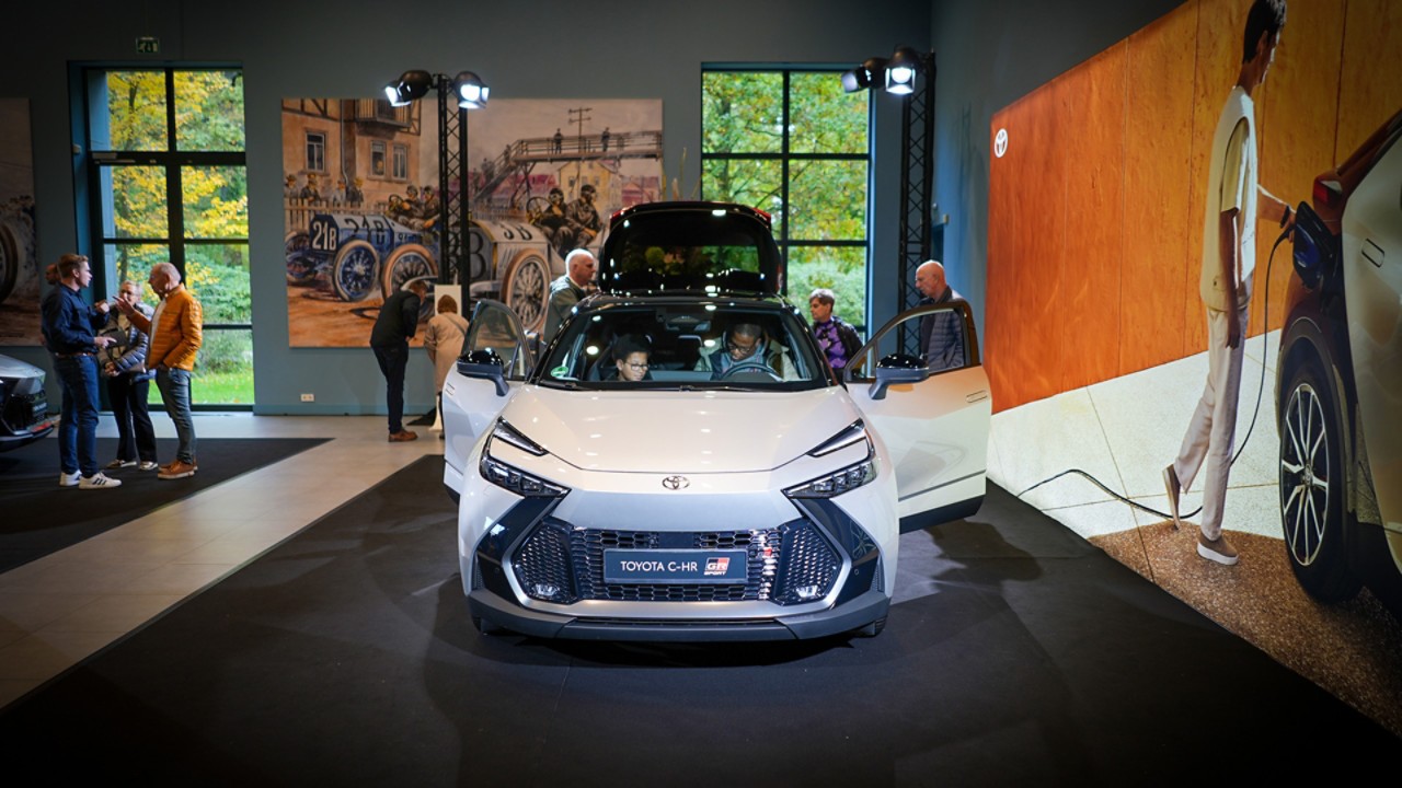 Toyota C-HR GR Sport exterieur voorkant