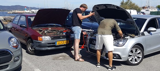 Toyota Starlet, exterieur, lege accu, startkabels