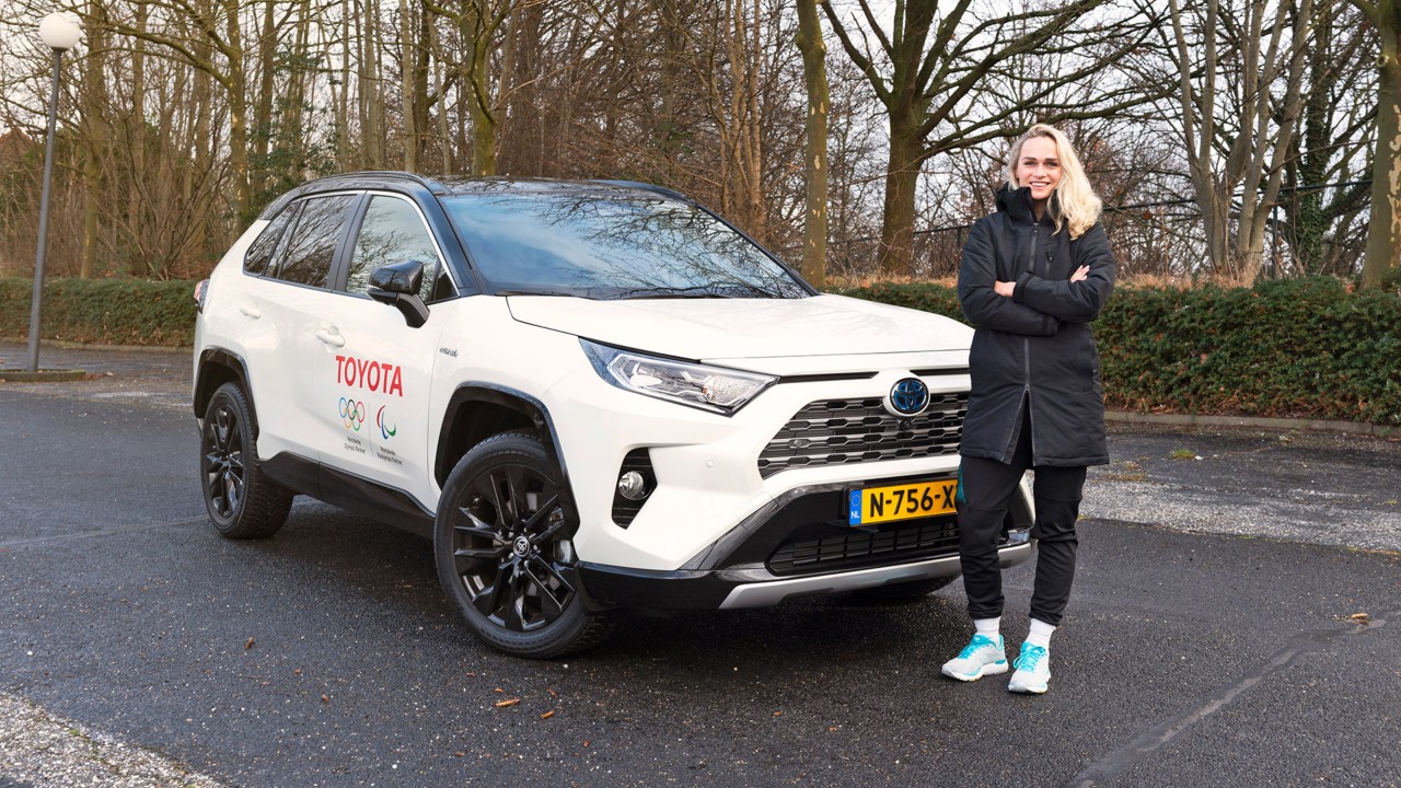 Toyota, Start Your Impossible, Irene Schouten, RAV4, exterieur, driekwart, links, voor