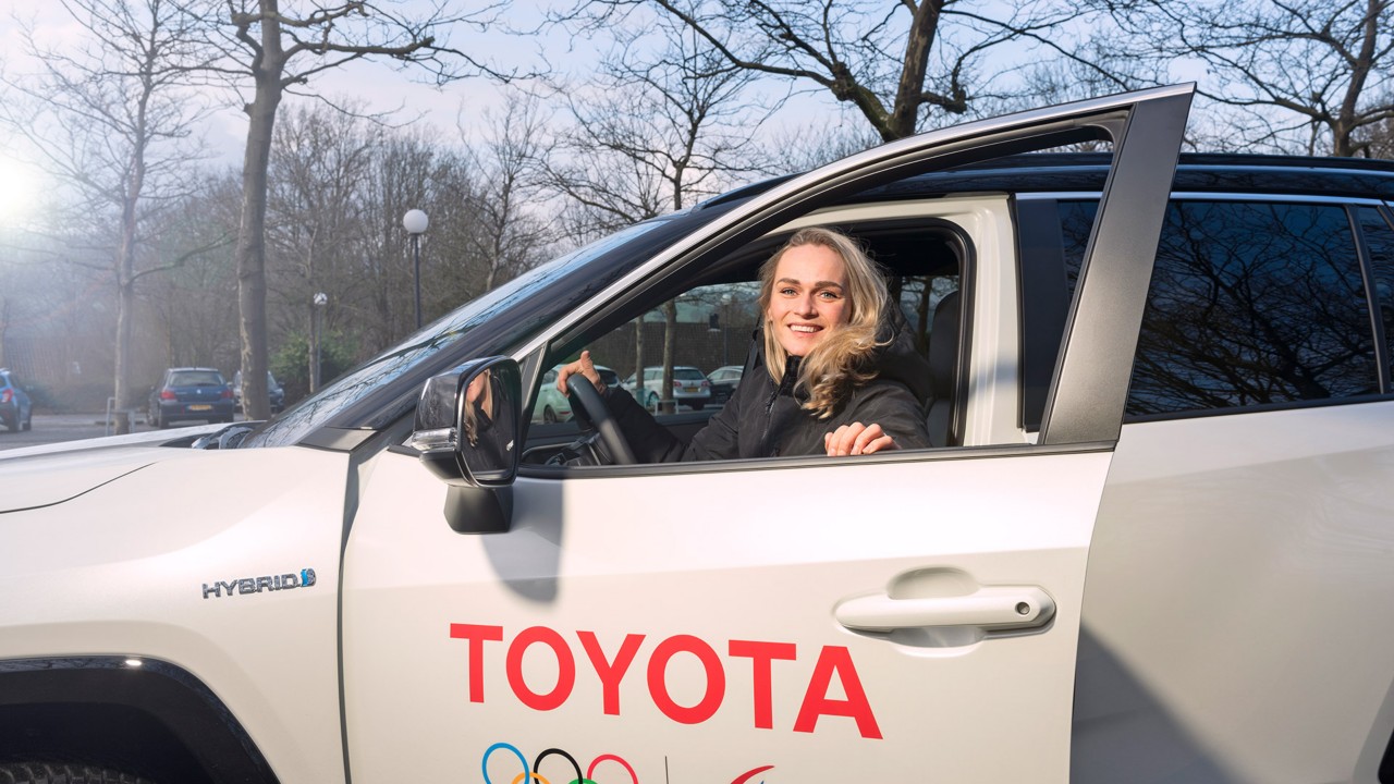 Toyota, Start Your Impossible, Irene Schouten, RAV4, exterieur, zijkant