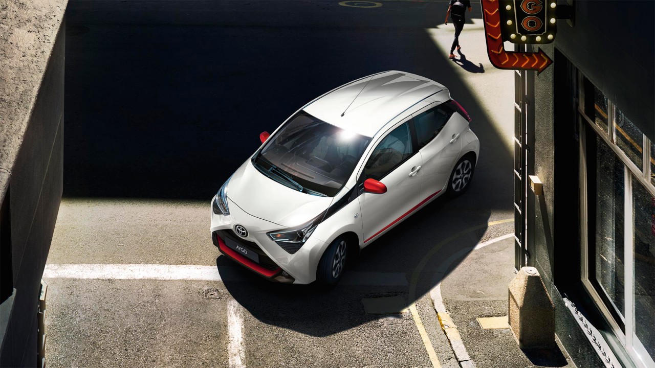 Toyota-Aygo-exterieur-voorkant-wit