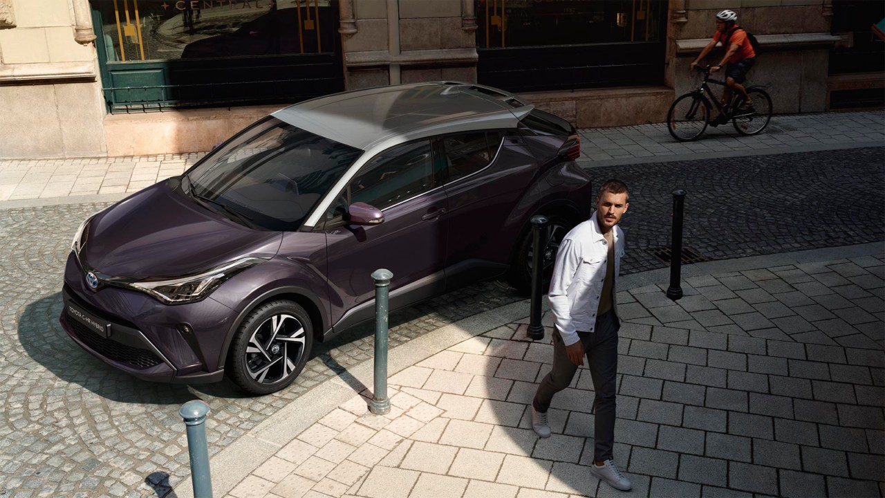 Toyota, C-HR, 2021, exterieur, driekwart, rechts, voor