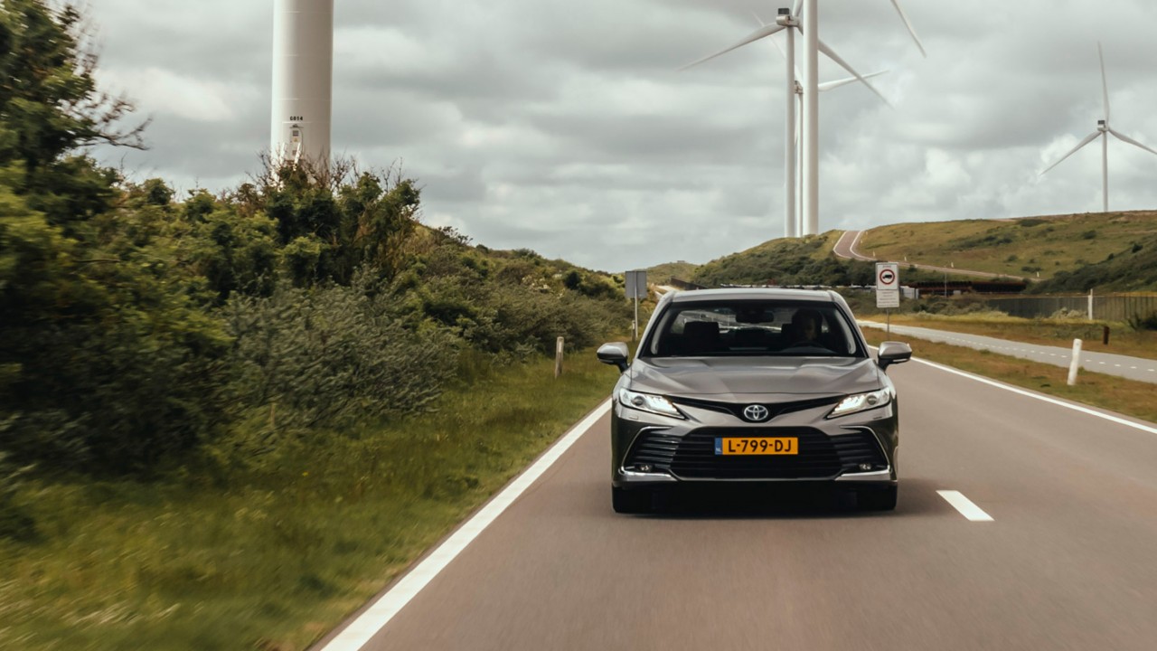 Toyota Camry, exterieur, voorkant, grijs