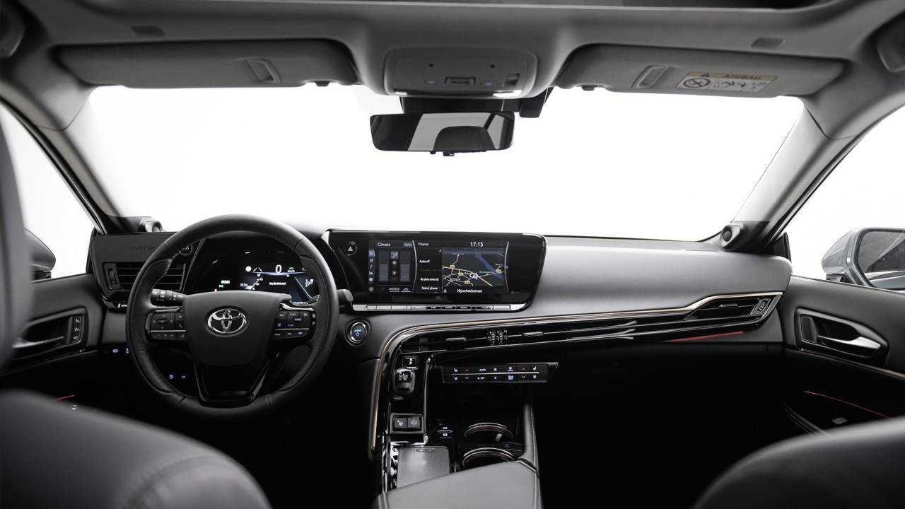 Toyota Mirai, interieur, voorin, stuur, dashboard, infotainmentsysteem, middenconsole