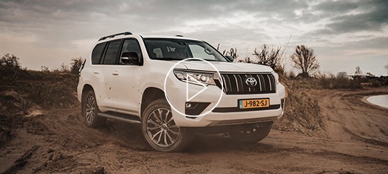 Toyota Land Cruiser, exterieur, rechtsvoor, wit, thuistour, video thumb