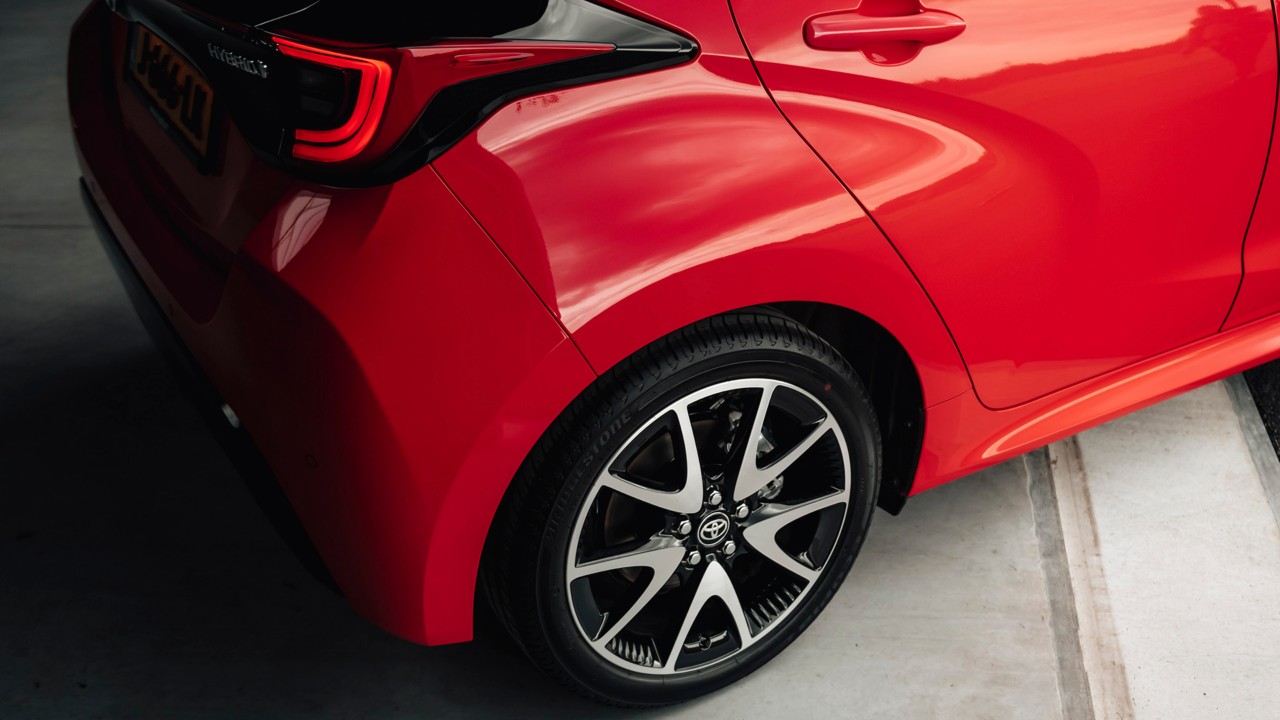Toyota, Yaris, exterieur, zijkant, achter, velg