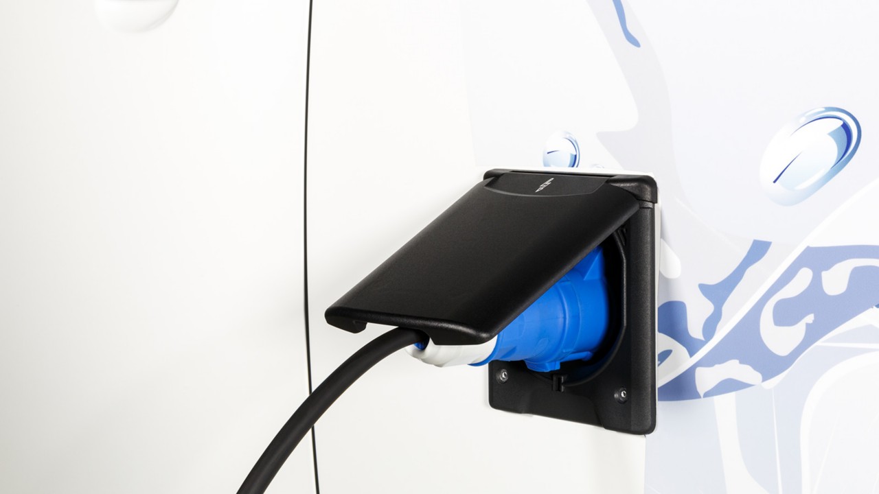 Toyota-Proace-exterieur-Cool-Worker-Plug-in-standby-koeling