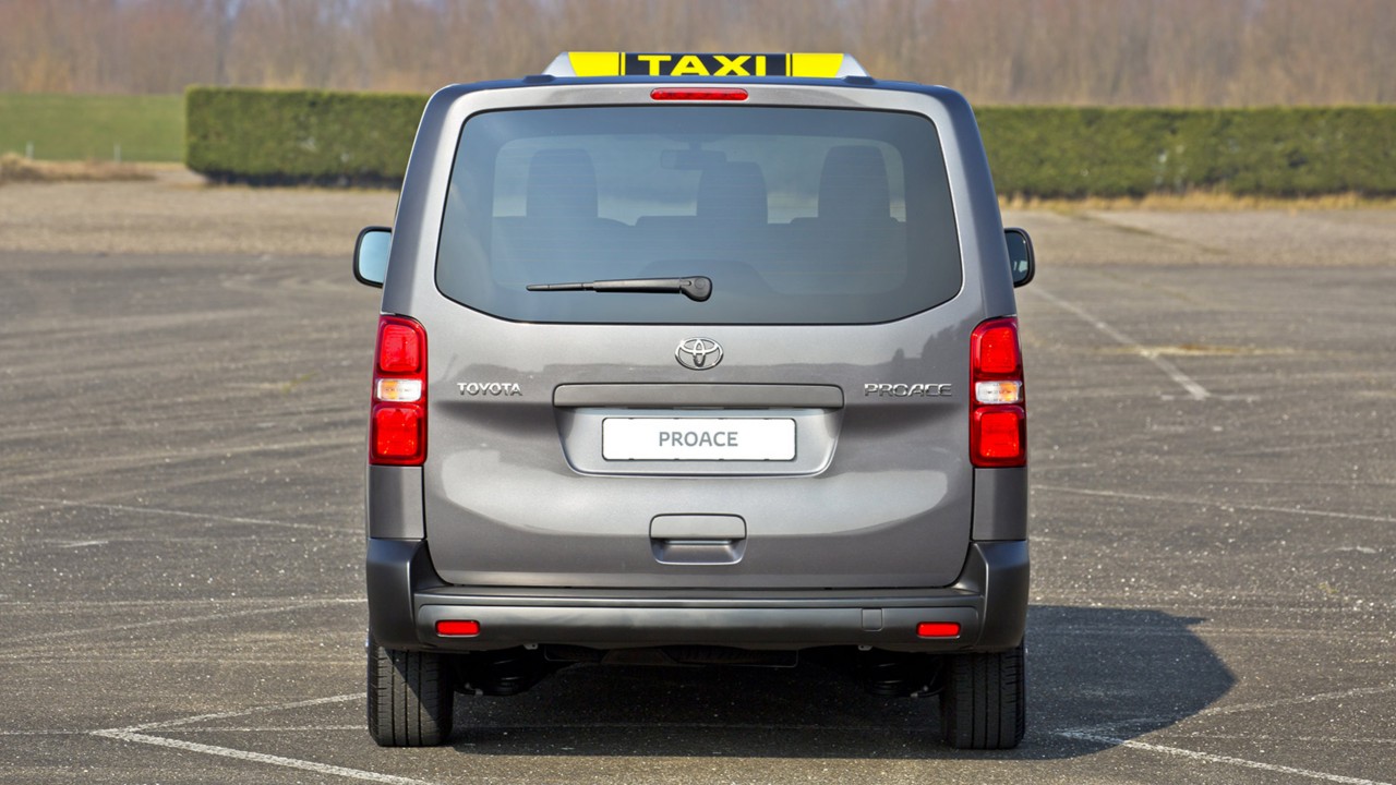 Toyota-Proace-exterieur-Taxi-achterkant