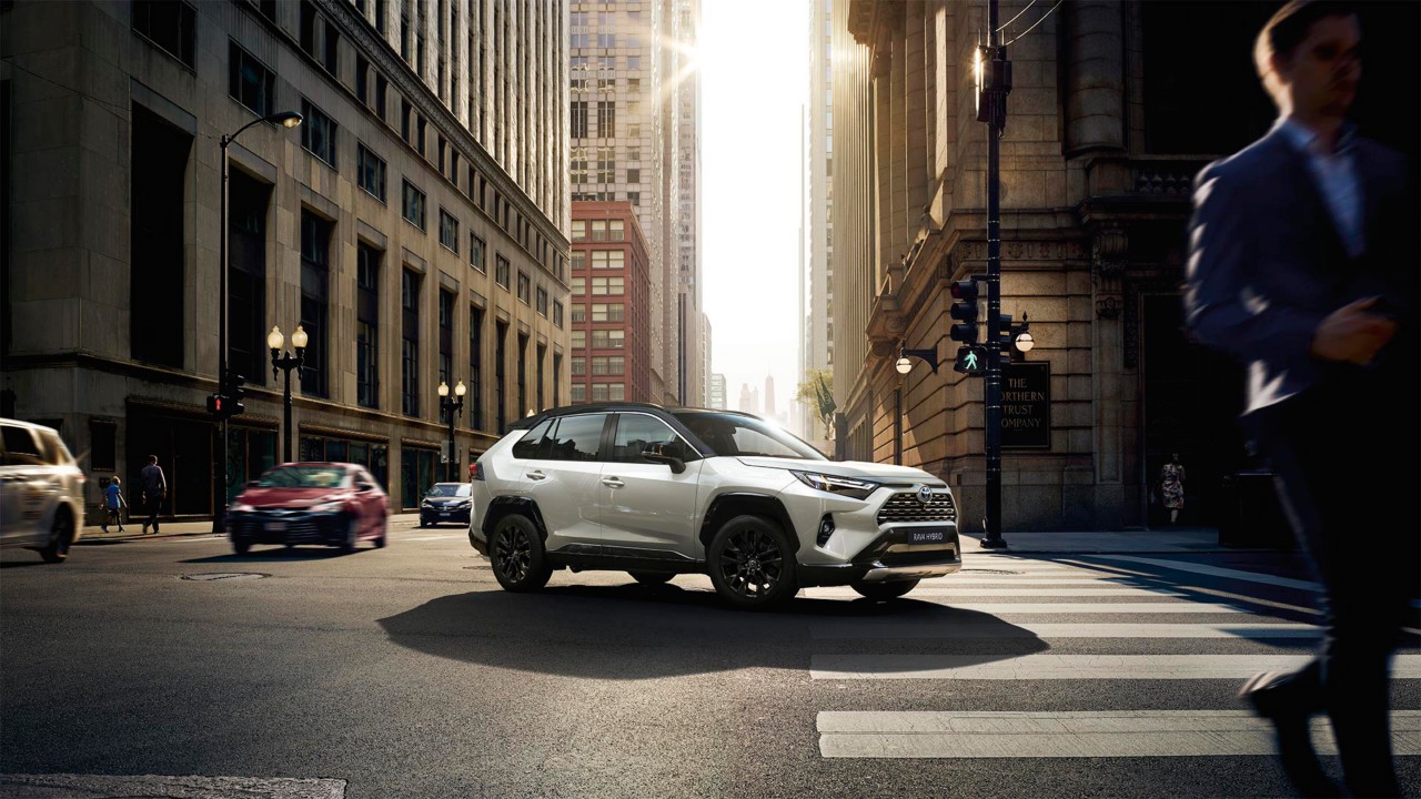 Toyota-exterieur-rav4-wit